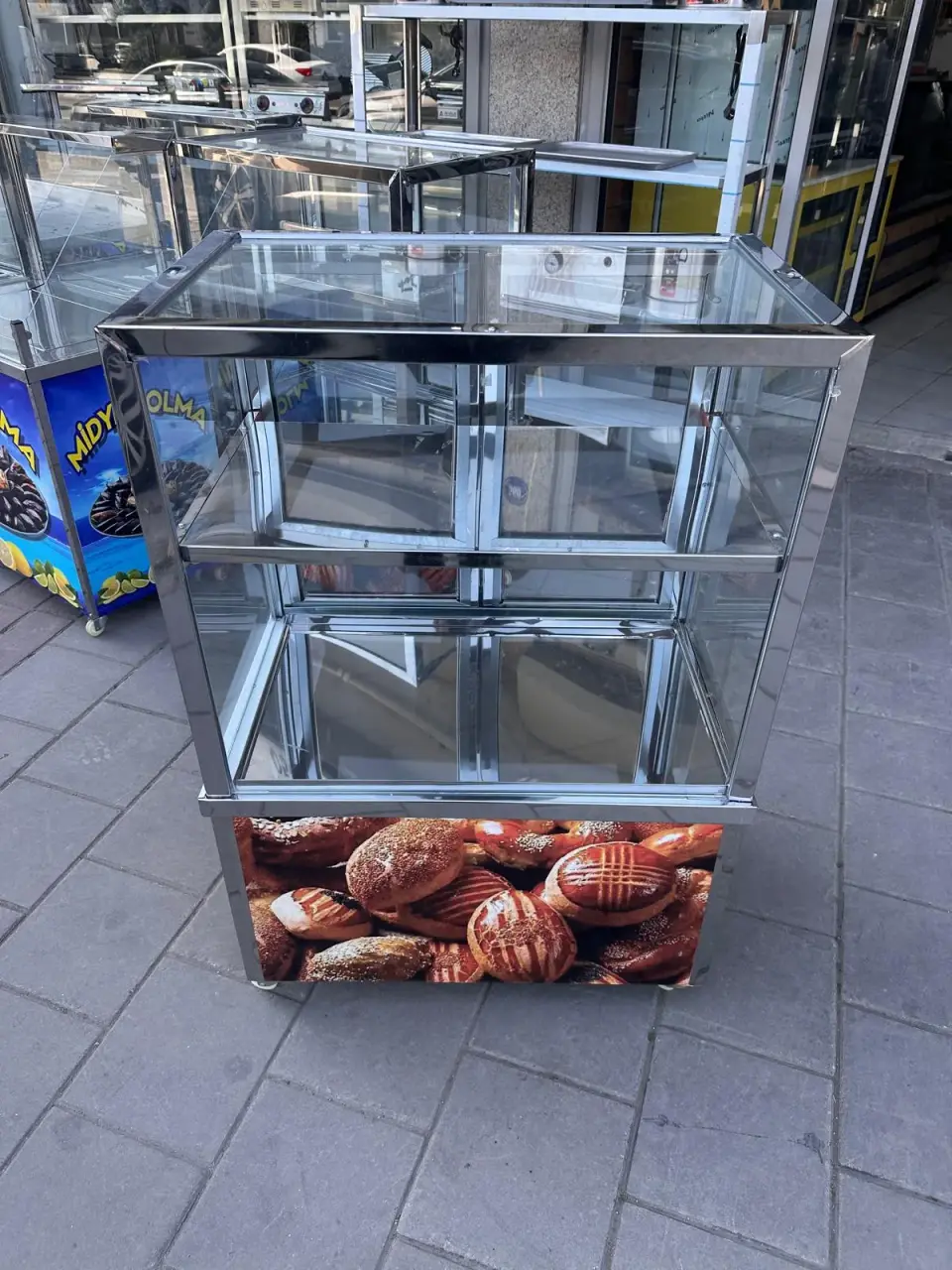 Isıtıcı tekerlekli vitrinler, fotoğraf 3