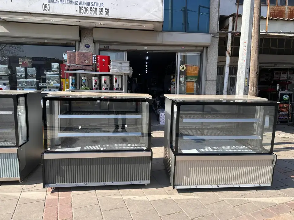 150 cm Vitrin Teşhir Dolapları, fotoğraf 4