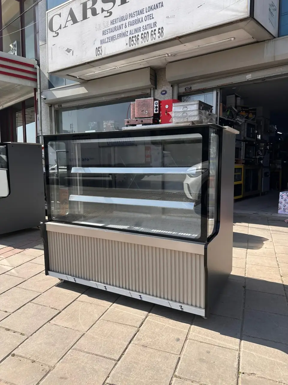 150 cm Vitrin Teşhir Dolapları, fotoğraf 3